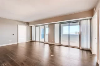 Photo #6: 2297855 Listing