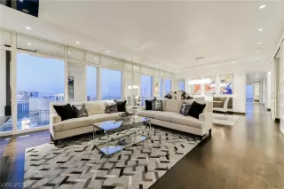 Photo #2: 2297860 Listing