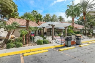 Photo #1: 2297870 Listing