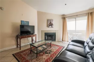 Photo #4: 2297870 Listing