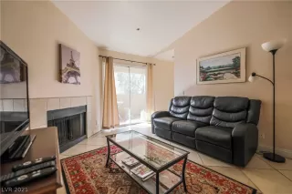 Photo #5: 2297870 Listing