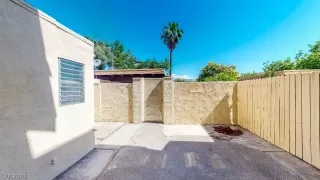 Photo #3: 2297871 Listing