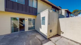 Photo #4: 2297871 Listing