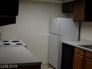 Photo #3: 2297882 Listing