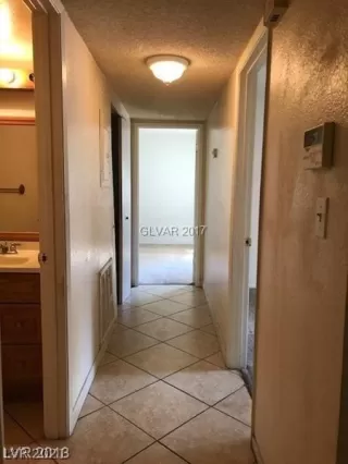 Photo #4: 2297882 Listing