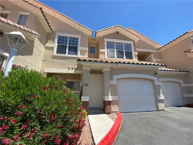 MLS: 2297906 Condo For Sale