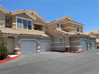 Photo #1: 2297906 Listing 