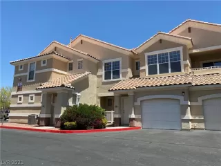 Photo #2: 2297906 Listing 