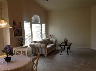 Photo #3: 2297910 Listing