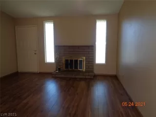 Photo #1: 2297939 Listing 