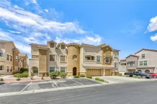 Photo #1: 2297956 Listing 