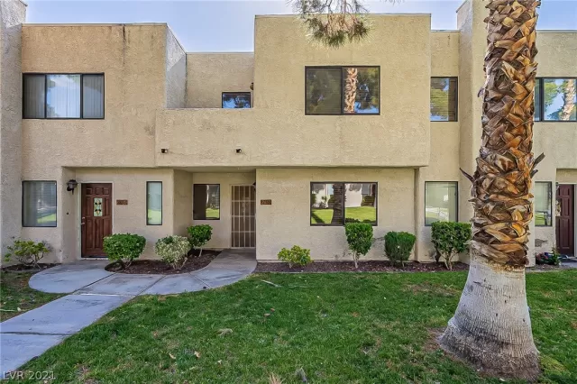 MLS: 2297985 Condo For Sale