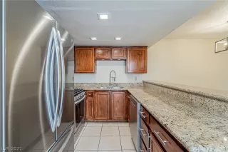 Photo #1: 2297985 Listing 