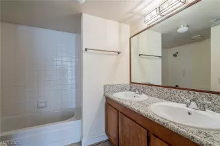 Photo #3: 2297985 Listing 