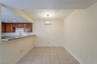 Photo #5: 2297985 Listing 