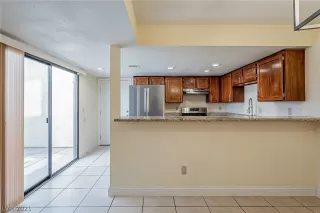 Photo #6: 2297985 Listing 