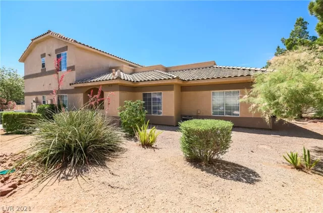 MLS: 2297995 Condo For Sale