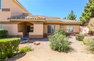 Photo #1: 2297995 Listing