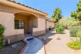 Photo #2: 2297995 Listing