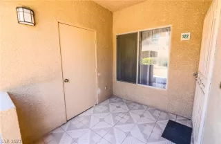 Photo #3: 2297995 Listing