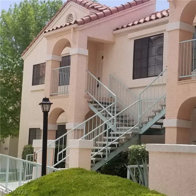 MLS: 2297996 Condo For Sale