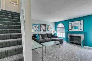 Photo #1: 2298005 Listing 