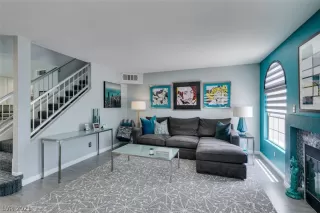 Photo #6: 2298005 Listing 