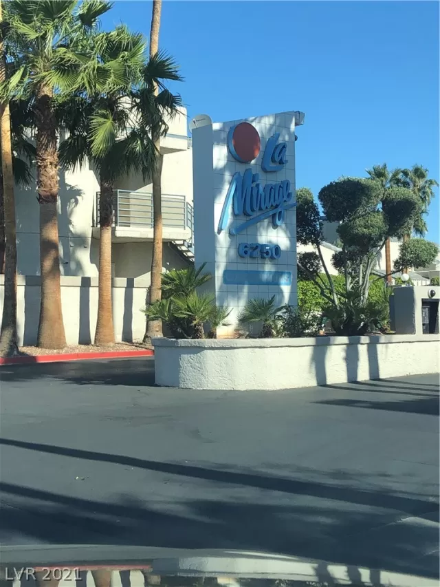 MLS: 2298012 Condo For Sale