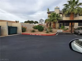 Photo #1: 2298016 Listing