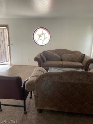 Photo #4: 2298016 Listing