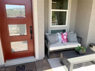 Photo #2: 2298058 Listing