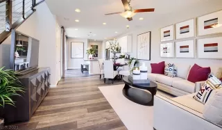 Photo #5: 2298058 Listing