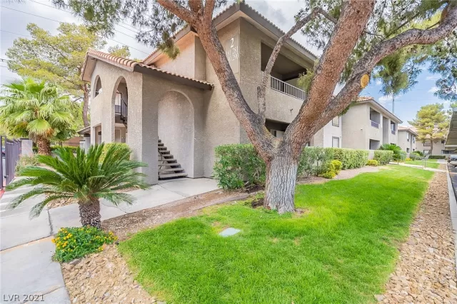 MLS: 2298090 Condo For Sale