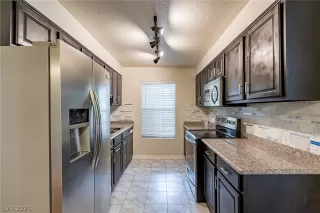 Photo #1: 2298090 Listing