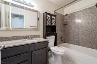 Photo #3: 2298090 Listing