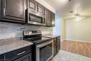 Photo #6: 2298090 Listing