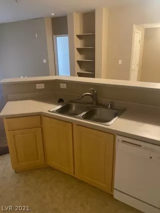 Photo #1: 2298162 Listing