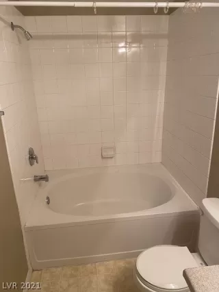 Photo #6: 2298162 Listing