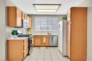 Photo #3: 2298164 Listing 