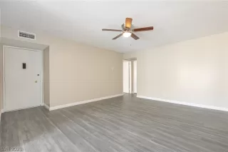 Photo #2: 2298167 Listing