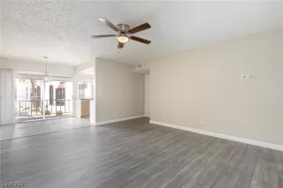 Photo #3: 2298167 Listing