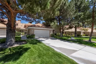 Photo #4: 2298176 Listing