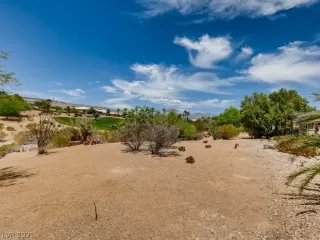 Photo #4: 2298181 Listing 