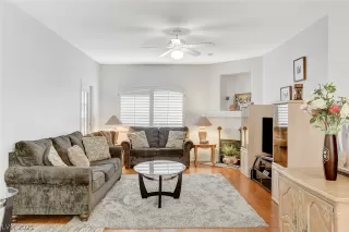 Photo #3: 2298221 Listing 