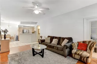 Photo #6: 2298221 Listing 