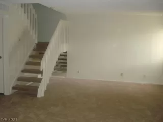 Photo #5: 2298250 Listing