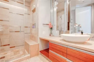 Photo #6: 2298262 Listing