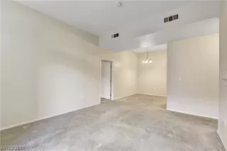 Photo #3: 2298271 Listing 