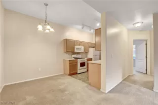 Photo #4: 2298271 Listing 