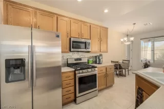 Photo #2: 2298286 Listing